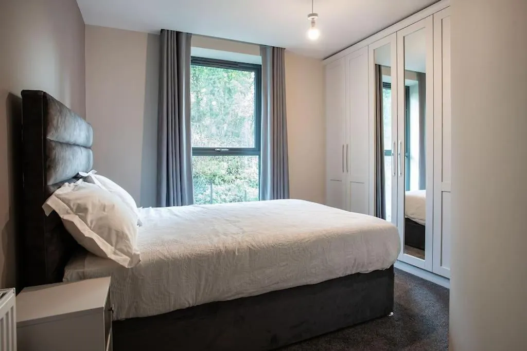 Stunning 2Br Next To The City Airport Bhd - Free Parking Belfast