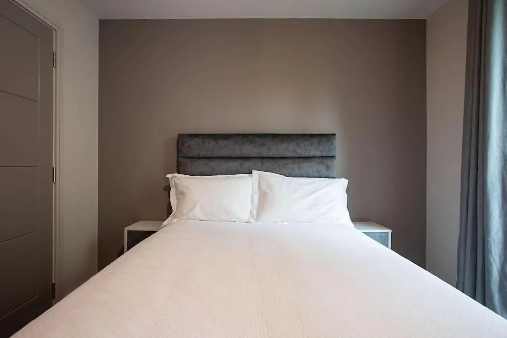 Apartment Stunning 2Br Next To The City Airport Bhd - Free Parking Belfast